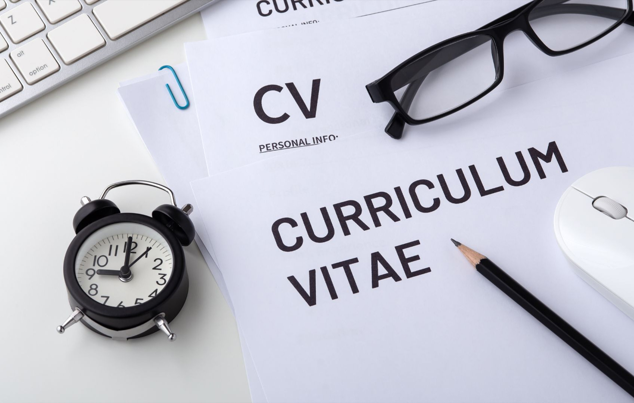Top Professional CV Writer in Kampala: Robert Mwesige’s Comprehensive Guide to Career Success